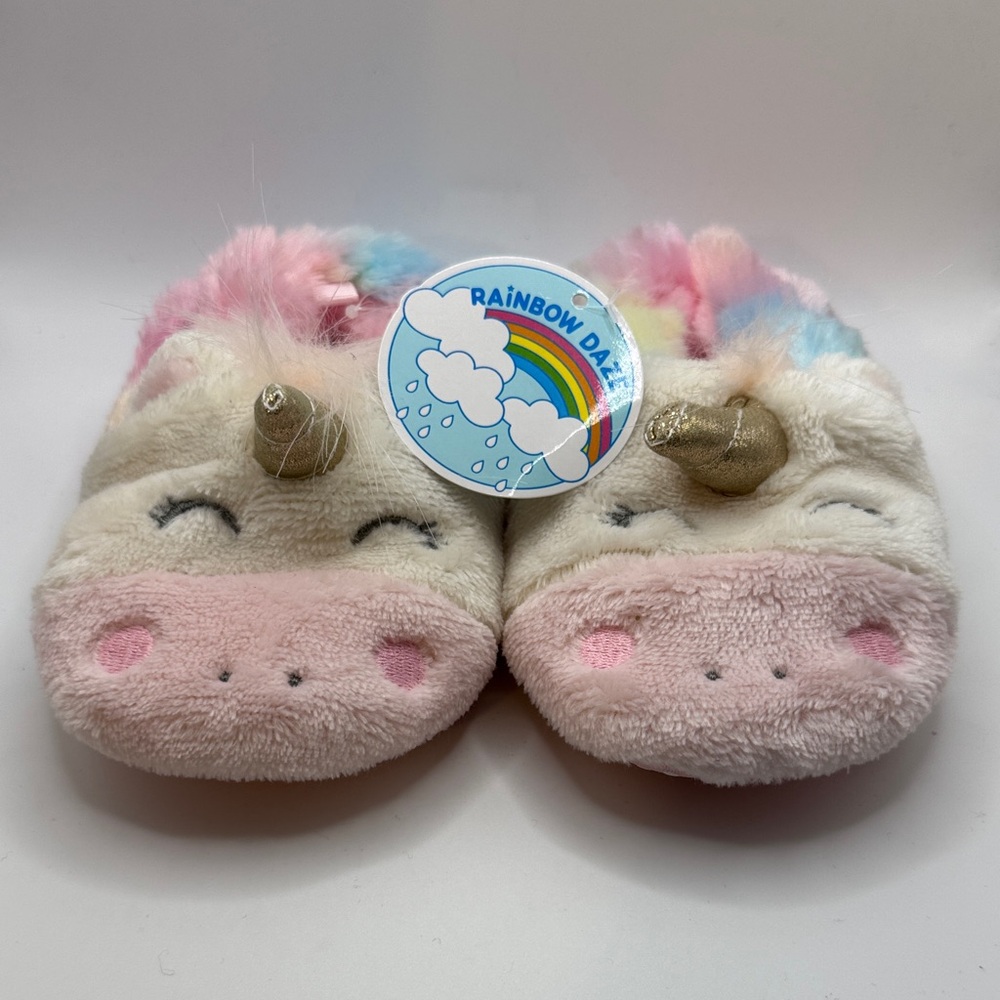 Toddler Rainbow Daze Unicorn Plush Slippers 🦄🌈